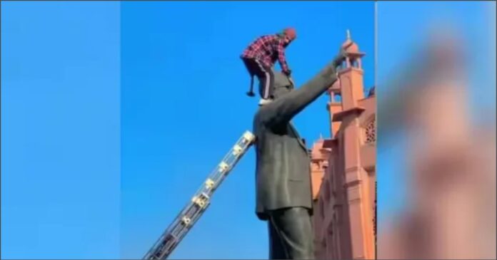 ಅಂಬೇಡ್ಕರ್