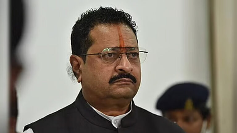 ಬಿಜೆಪಿಯ ಇಬ್ಬರು ನಾಯಕರಿಗೆ ಯತ್ನಾಳ್&zwnj; ಎಚ್ಚರಿಕೆ
