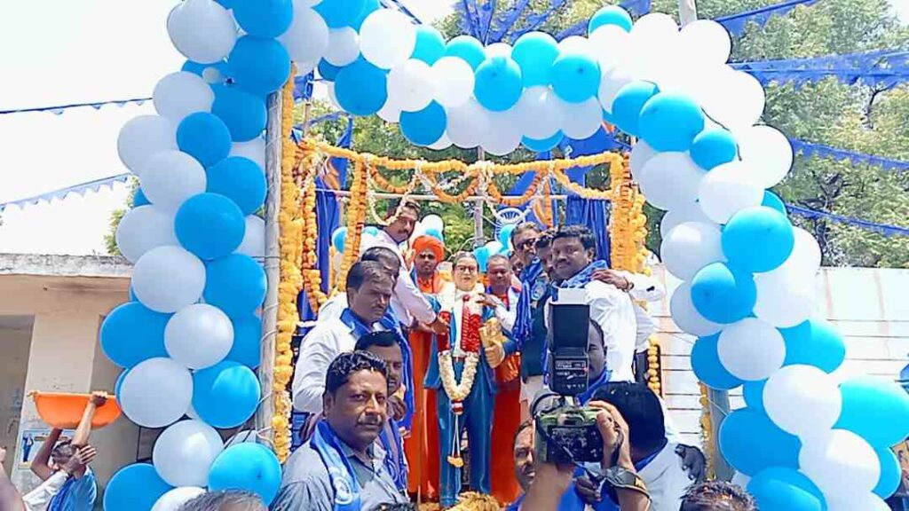 ಅಂಬೇಡ್ಕರ್‌ ಮೂರ್ತಿ ಪ್ರತಿಷ್ಠಾಪನೆ