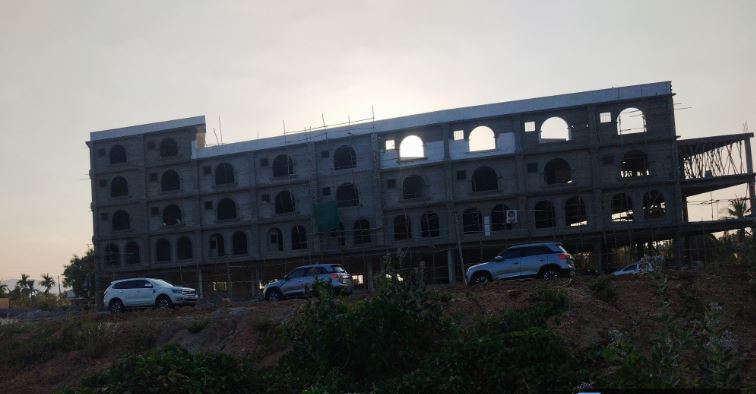 ಅಕ್ರಮ ಕಟ್ಟಡ