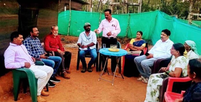 ಕೊಡಗು | ಕಂದಾಯ ಭೂಮಿ, ಅರಣ್ಯಕ್ಕೆ ಸೇರಿದೆನ್ನುವ ಹುನ್ನಾರ; ಮರ ತೆರವುಗೊಳಿಸಲು ಅರಣ್ಯ ಅಧಿಕಾರಿಗಳಿಗೆ ಗಡುವು