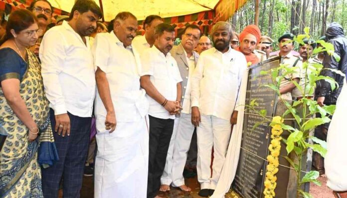ಅರ್ಜುನ ಸ್ಮಾರಕಕ್ಕೆ ಶಂಖು ಸ್ಥಾಪನೆ
