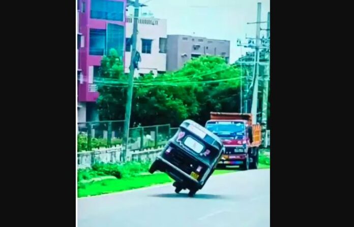 ಆಟೋ ಸ್ಟಂಟ್