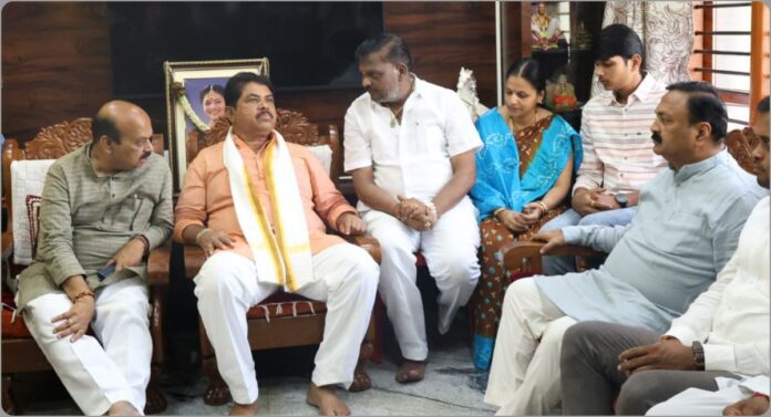 ಆರ್_ ಅಶೋಕ