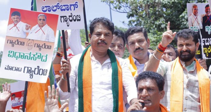 ಆರ್_ ಅಶೋಕ್