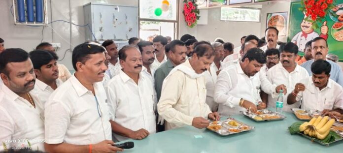 ಇಂದಿರಾ ಕ್ಯಾಂಟಿನ್‌ ವೇಮಗಲ್