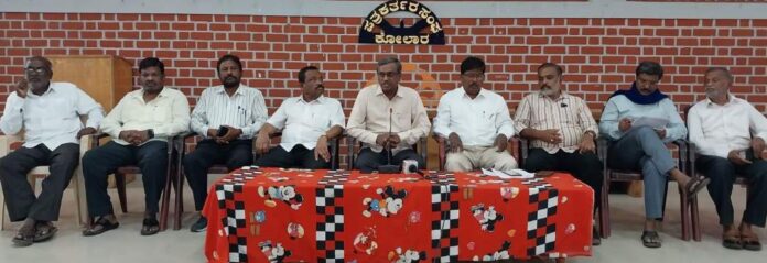 ಕಾಂಗ್ರೆಸ್‌ ಬೆಂಬಲಕ್ಕೆ ಕರೆ ನೀಡಿದ ಇಂದೂಧರ್‌ ಹೊನ್ನಾಪುರ