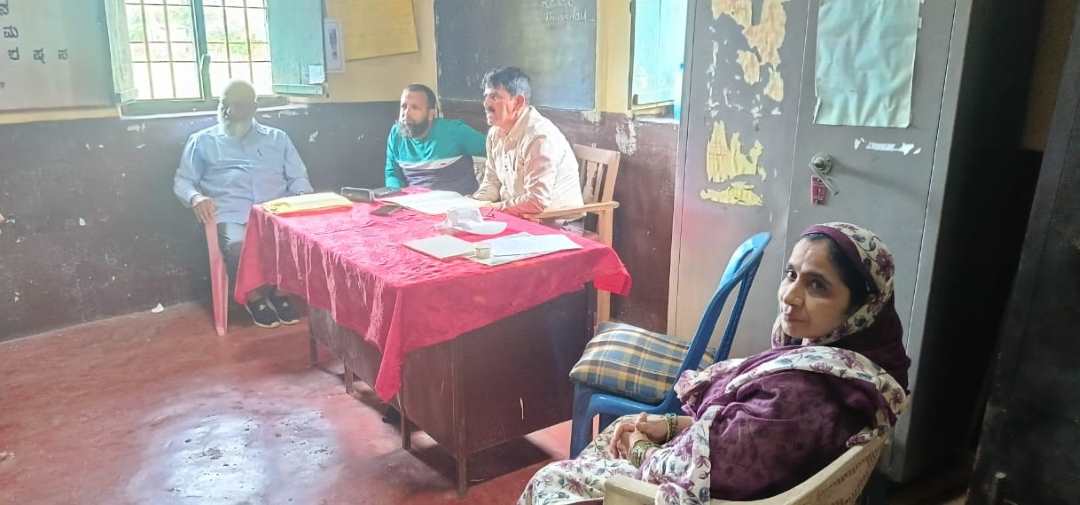 ಉರ್ದು ಶಾಲೆ ಶಿಕ್ಷಕರು