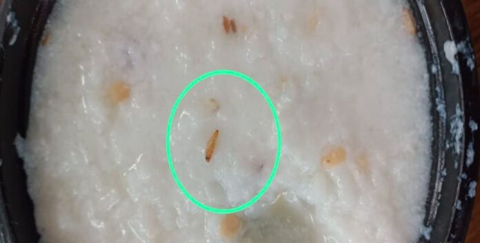 ಊಟದಲ್ಲಿ ಹುಳು ಪತ್ತೆ