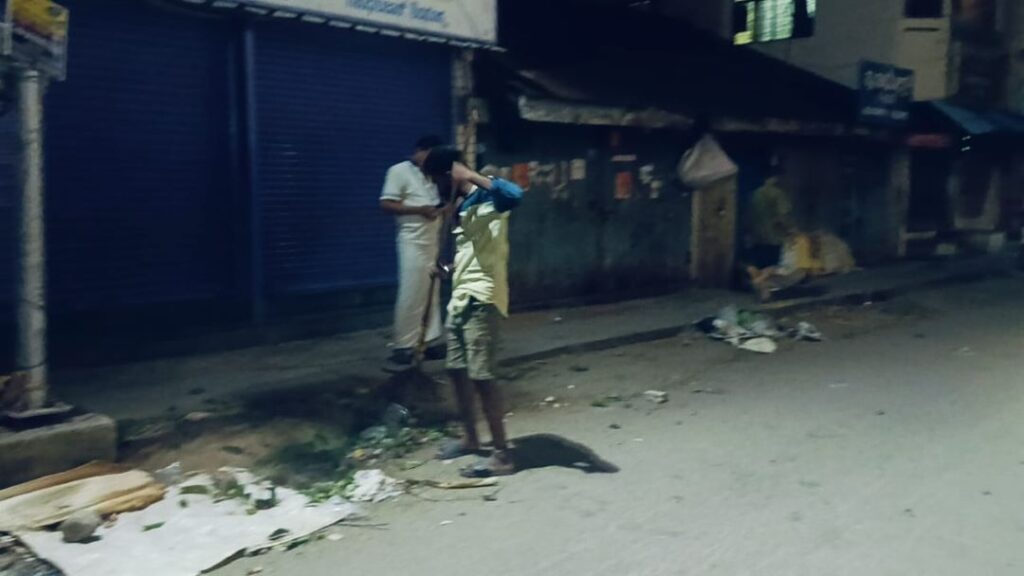 ಎಲ್ಲೆಂದರಲ್ಲಿ ಕಸ 1