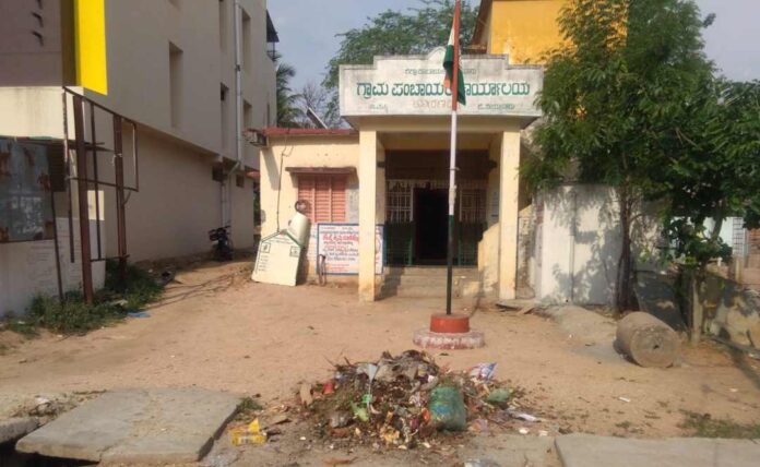 ವಿಲೇವಾರಿ ಆಗದ ಕಸದ ರಾಶಿ