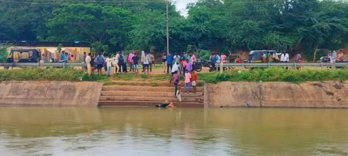 ಕಾಲುವೆಯಲ್ಲಿ ತೇಲುತ್ತಿದ್ದ ಮಹಿಳಾ ಶವ ಪತ್ತೆ