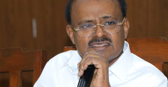 ಕುಮಾರಸ್ವಾಮಿ (2)