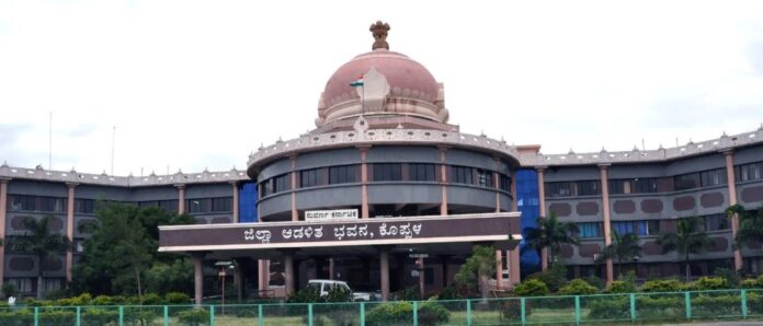 ಕೊಪ್ಪಳ ಜಿಲ್ಲಾಡಳಿತ ಸ್ವಯಂ ರಜೆ ಘೋಷಣೆ