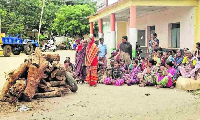 ಕೊಪ್ಪಳದ ಹಳ್ಳಿಯಲ್ಲಿ ಸ್ಮಶಾನಕ್ಕಾಗಿ ಹೋರಾಟ