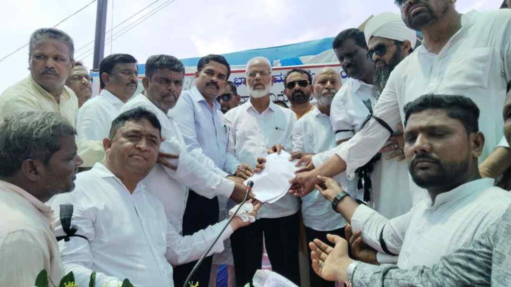ಕೊಪ್ಪಳದಲ್ಲಿ ಪ್ರತಿಭಟನೆ 2