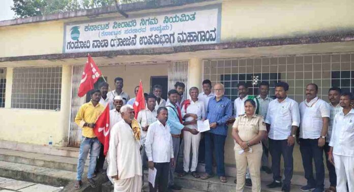 ಗಂಡೂರಿ ನಾಲಾ ನೀರು ಬಿಡುವಂತೆ ಆಗ್ರಹ