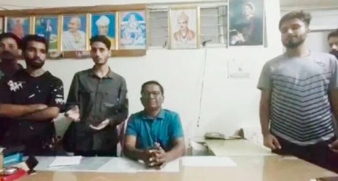 ಗಡ್ಡ ವಿವಾದಕ್ಕೆ ತೆರೆ