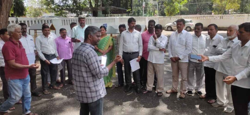 ಗೌರಿ ಹಂತರಿಗೆ ಸನ್ಮಾನದ ವಿರುದ್ಧ ಆಕ್ರೋಶ 1