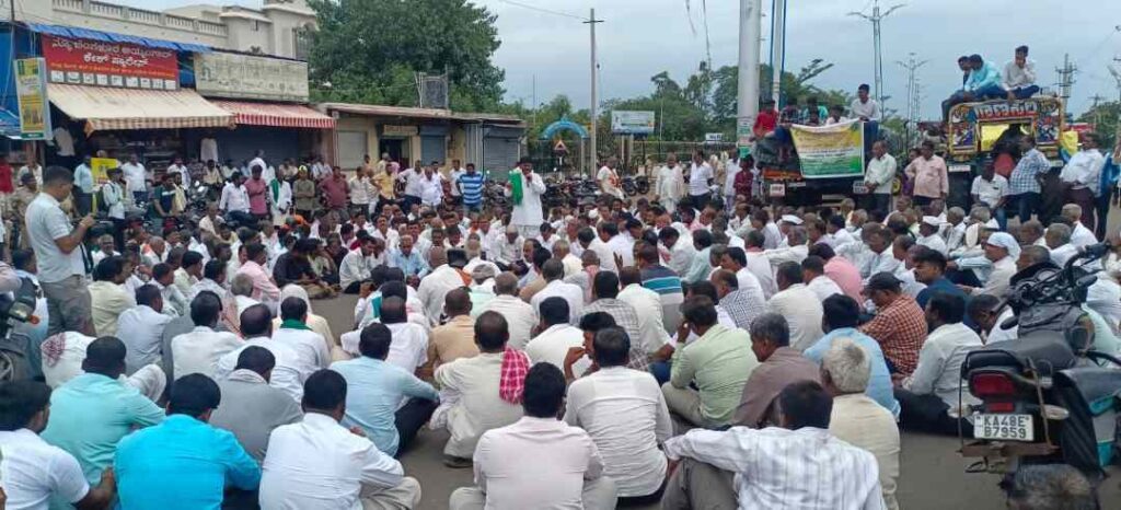 ಘಟಪ್ರಭಾ ಸಂತ್ರಸ್ತರು 1