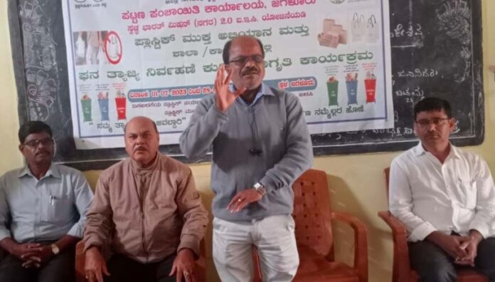 ಜಗಳೂರು ಪಟ್ಟಣ ಪಂಚಾಯಿತಿ ಮುಖ್ಯಾಧಿಕಾರಿ ಲೋಕ್ಯಾನಾಯ್ಕ