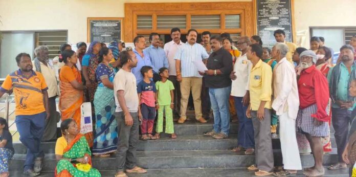 ಜಿ+1 ಮನೆಗಳ ವಿತರಣೆಗೆ ಆಗ್ರಹ