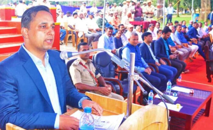 ಜಿಲ್ಲಾಧಿಕಾರಿ ವೆಂಕಟ್‌ ರಾಜಾ