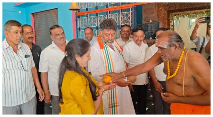 ಡಿ ಕೆ
