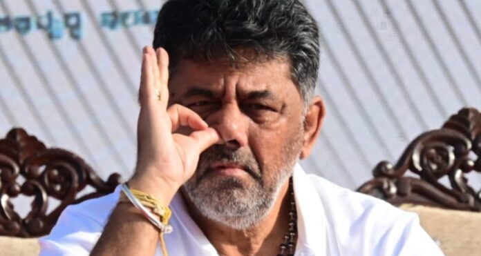ಡಿ ಕೆ ಶಿವಕುಮಾರ್ (1)