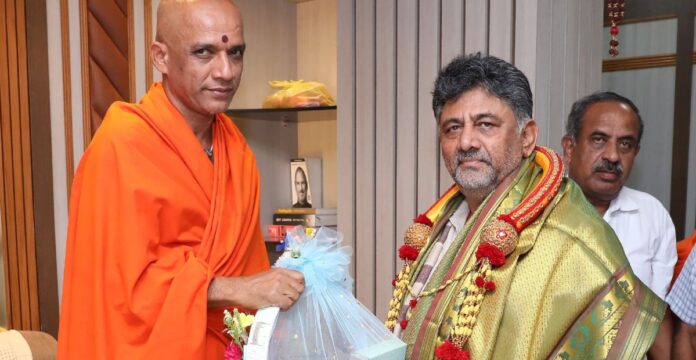 ಡಿ ಕೆ ಶಿವಕುಮಾರ್_ (2)