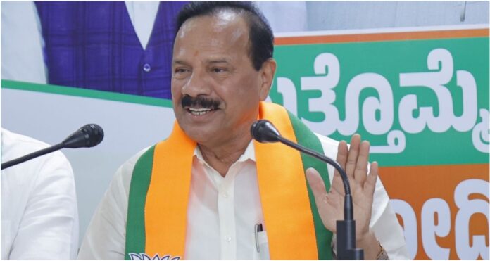 ಡಿ ವಿ ಸದಾನಂದಗೌಡ