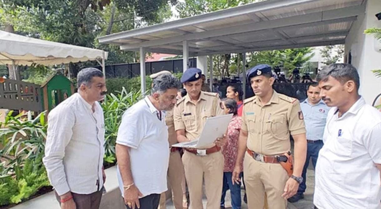 ಡಿಕೆ 2 1