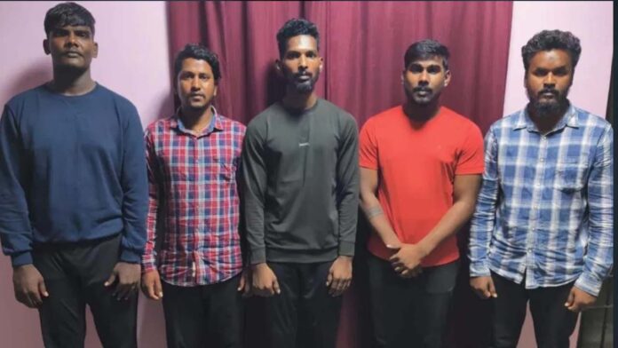 ದರೋಡೆಕೋರರು