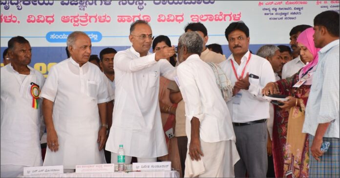 ದಿನೇಶ್ ಗುಂಡೂರಾವ್