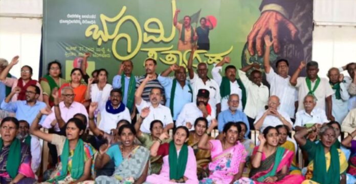 ದೇವನಹಳ್ಳಿ ರೈತ ಹೋರಾಟ (1)