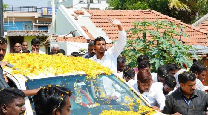 ಮೊಮ್ಮಗ