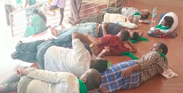 ನಿದ್ದೆ ಮಾಡಿ ರೈತರ ಪ್ರತಿಭಟನೆ
