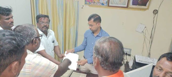 ನಿವೇಶನ ಮಂಜೂರು ಮಾಡುವಂತೆ ಮನವಿ