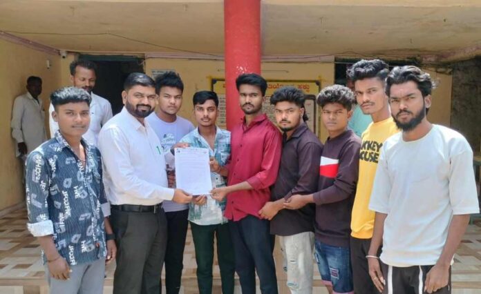 ಪಠ್ಯಪುಸ್ತಕ