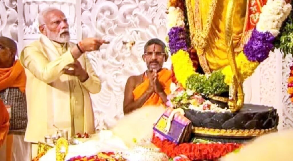 ಪೇಜಾವರ ಸ್ವಾಮಿ ಮೋದಿ