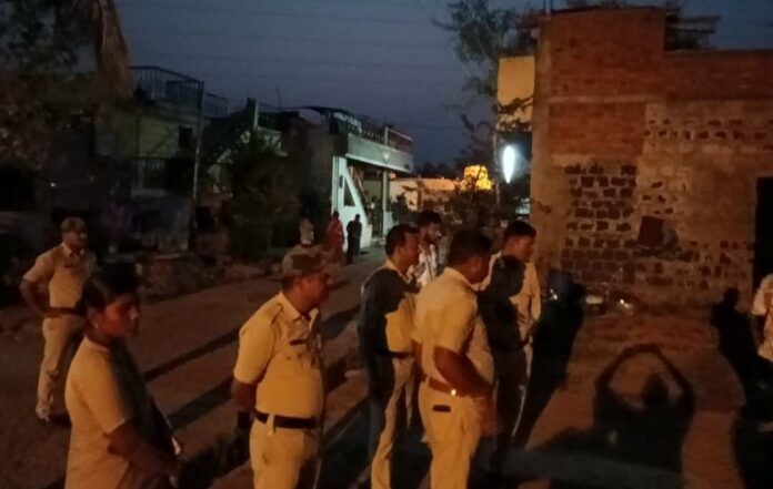 ಪೊಲೀಸರ ಅಕ್ರಮ ಪ್ರವೇಶ