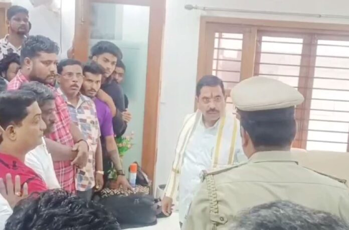 ಪ್ರಹ್ಲಾದ್‌ ಜೋಷಿ