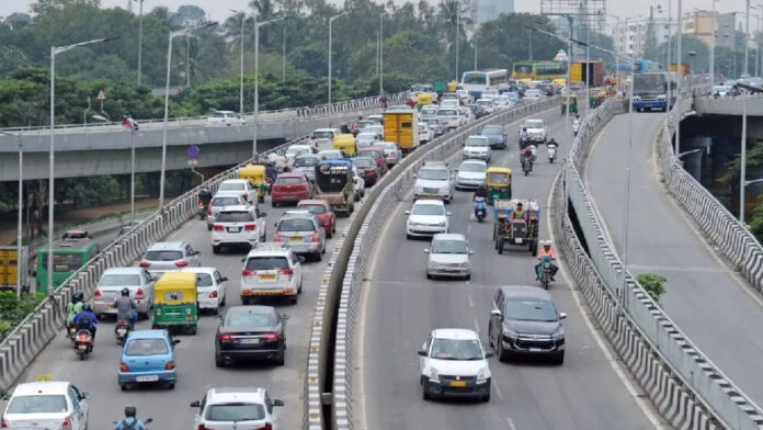 ಬೆಂಗಳೂರು, ವ್ಹೀಲಿಂಗ್, ಫ್ಲೈ ಓವರ್‌ ಬಂದ್‌, ಬೆಂಗಳೂರು ಟ್ರಾಫಿಕ್, Bangalore, Wheeling, Flyover closure, Bangalore traffic,