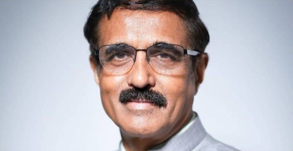 ಬಿ ಎಸ್ ಅಜಯ್ ಕುಮಾರ್ 1