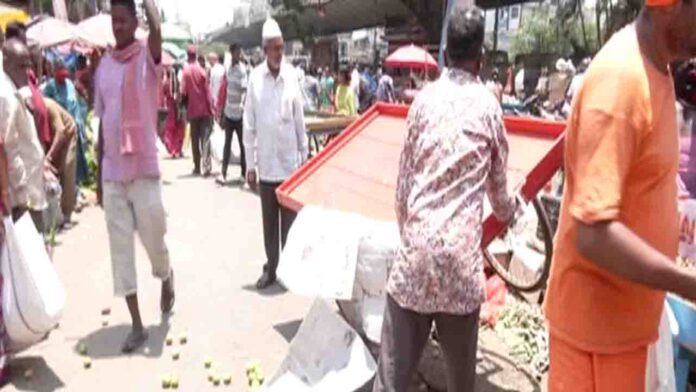 ಬೀದಿಬದಿ