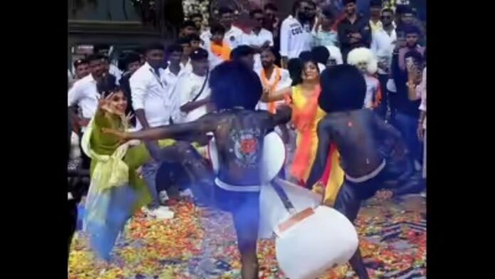 ಮಂಗಳೂರು ದಸರಾದಲ್ಲಿ ಪಿಲಿ ವೇಷ