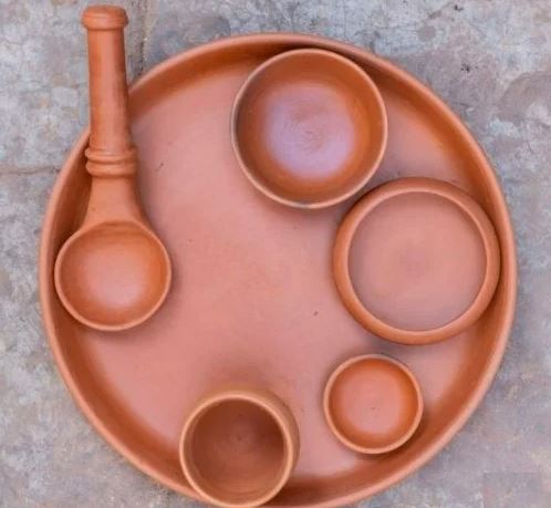 ಮಣ್ಣಿನ ತಟ್ಟೆ