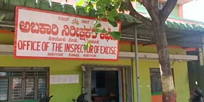 ಮದ್ಯ ನಿಷೇಧಕ್ಕೆ ಕಸವನಹಳ್ಳಿ ರಮೇಶ್‌ ಒತ್ತಾಯ