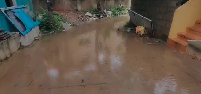 ಮಳೆ ನೀರಿನ ಅವಾಂತರ