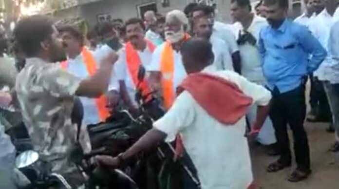 ಎನ್‌ ಮಹೇಶ್‌ ವಿರುದ್ಧ ಧಿಕ್ಕಾರ
